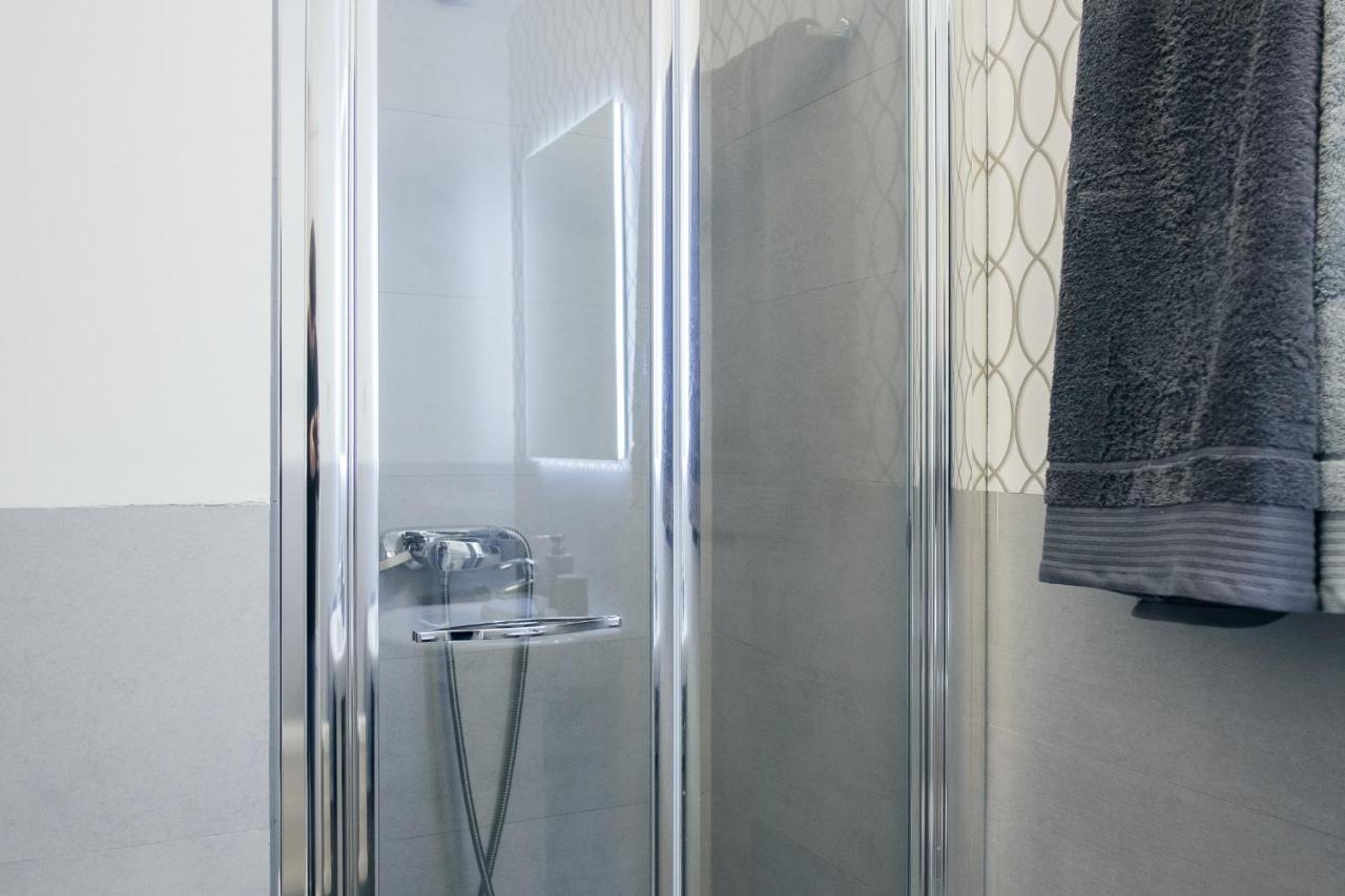 Apartamento de 300 m² en Distrito Salamanca, con 5 habitación Madrid Exterior foto